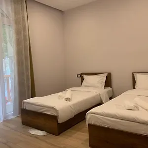 https://hotel-stone-house-valbone.albaniahotels.org